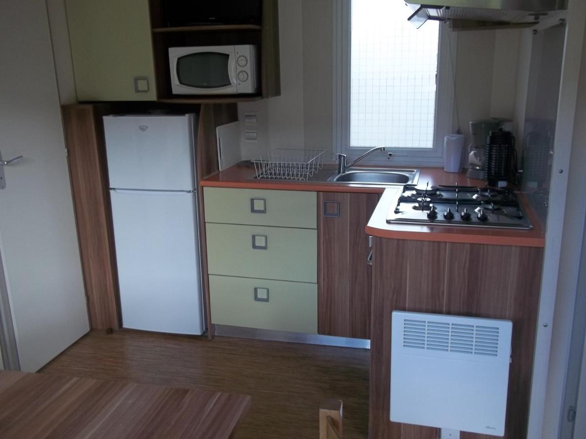 Camping Aire Du Gros Pre Lesseux ภายนอก รูปภาพ