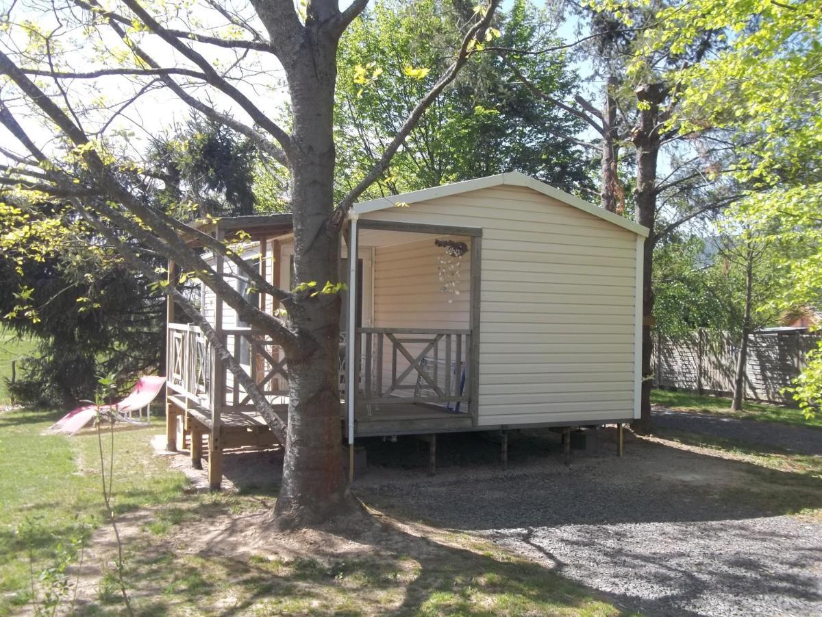 Camping Aire Du Gros Pre Lesseux ภายนอก รูปภาพ